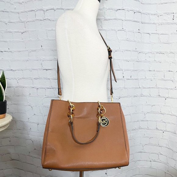 Michael Kors Cynthia Medium Tan Saffiano Leather Satchel Shoulder Bag